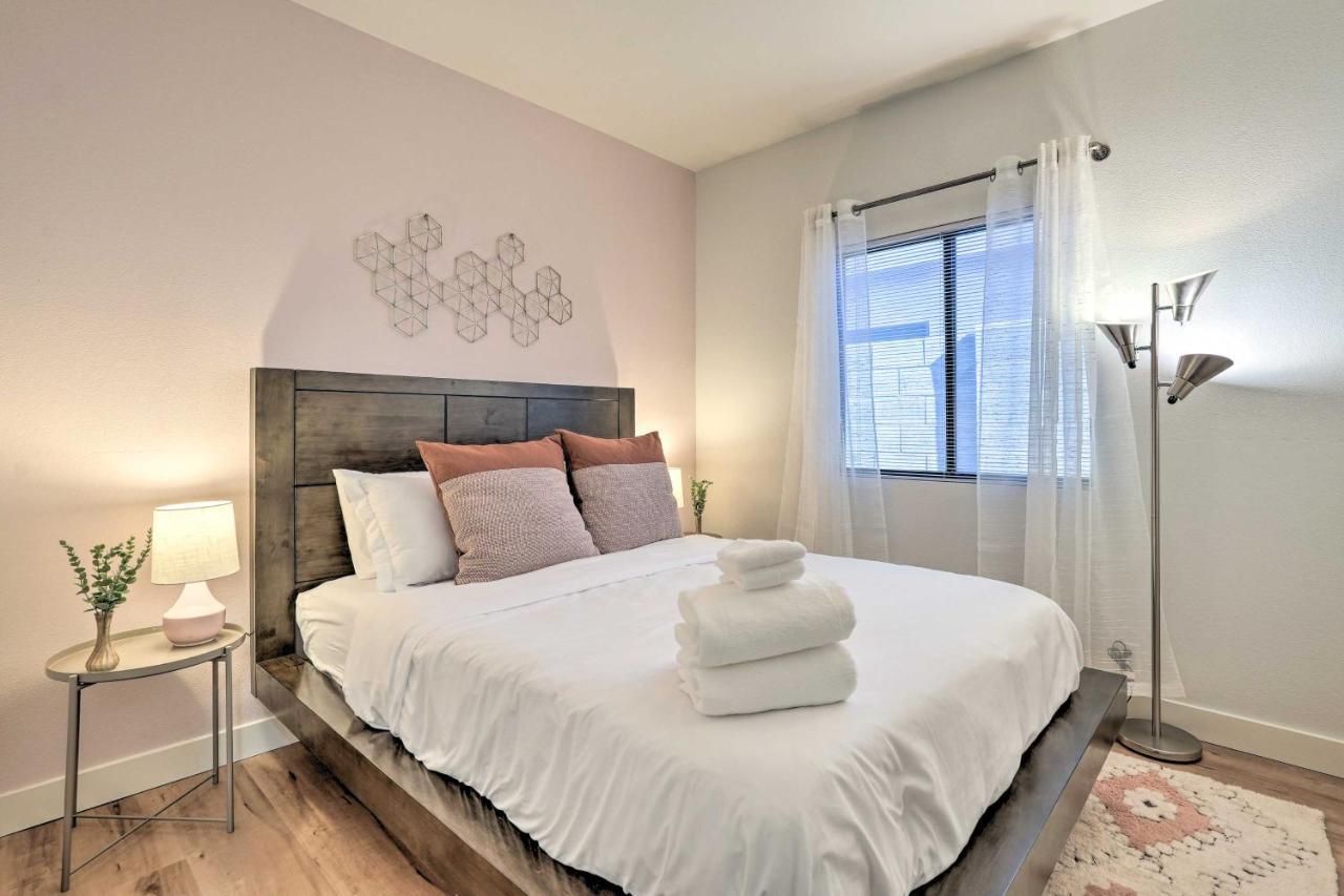 Sunlit Peoria Vacation Rental With Private Yard Екстериор снимка